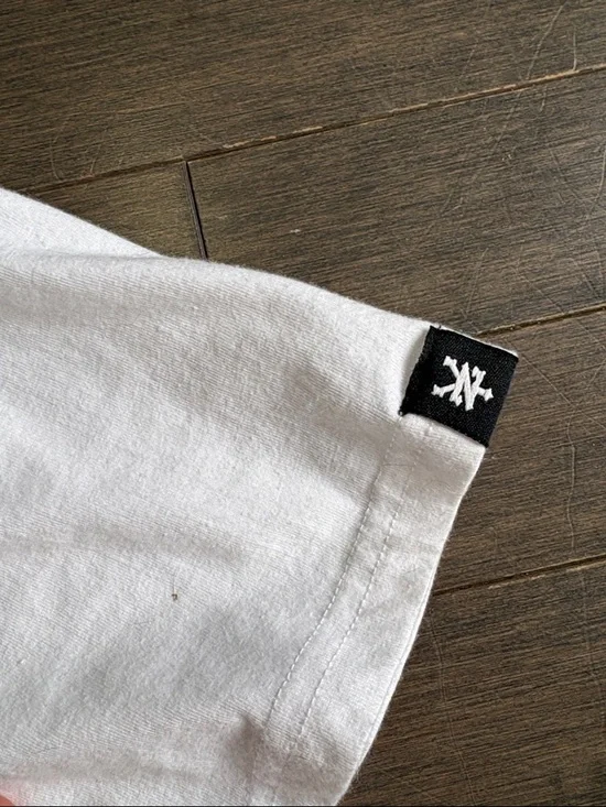 Men’s White Embroidered Zoo York Shirt Size XL - Picture 6 of 8